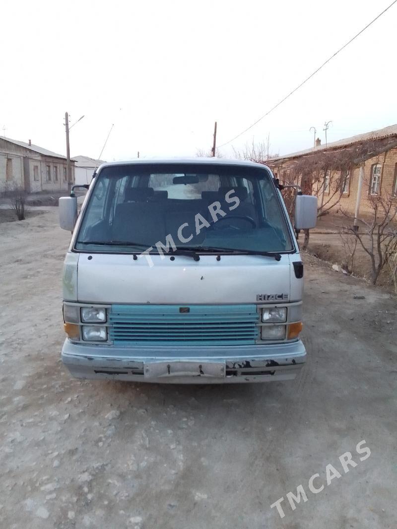 Toyota Hiace 1990 - 55 000 TMT - Saýat - img 3