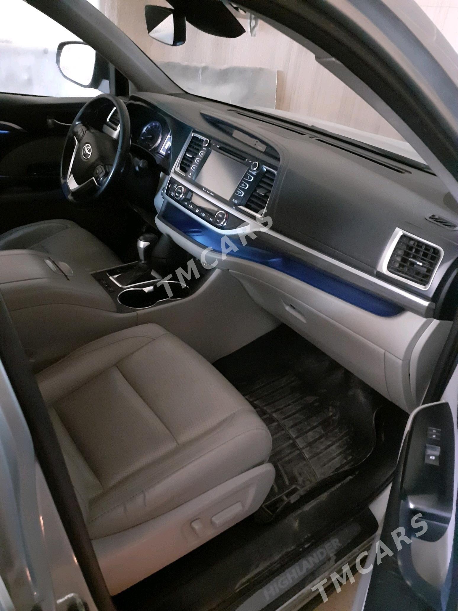 Toyota Highlander 2019 - 410 000 TMT - Ýolöten - img 3