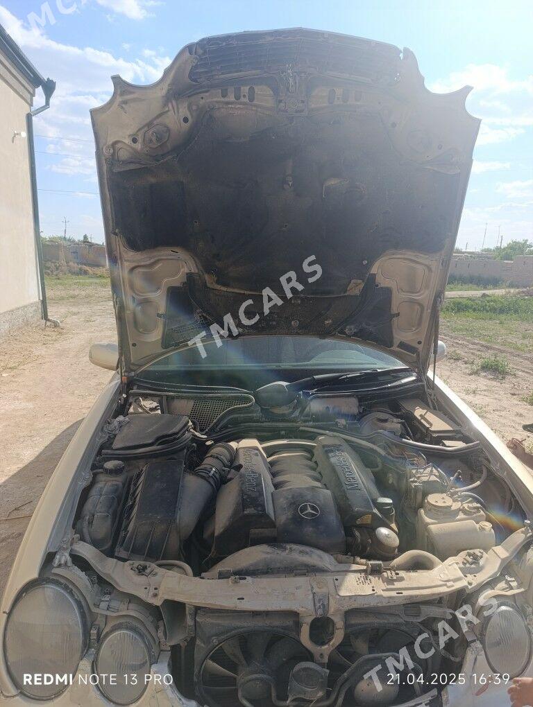 Mercedes-Benz E430 2000 - 70 000 TMT - Гороглы (Тагта) - img 10