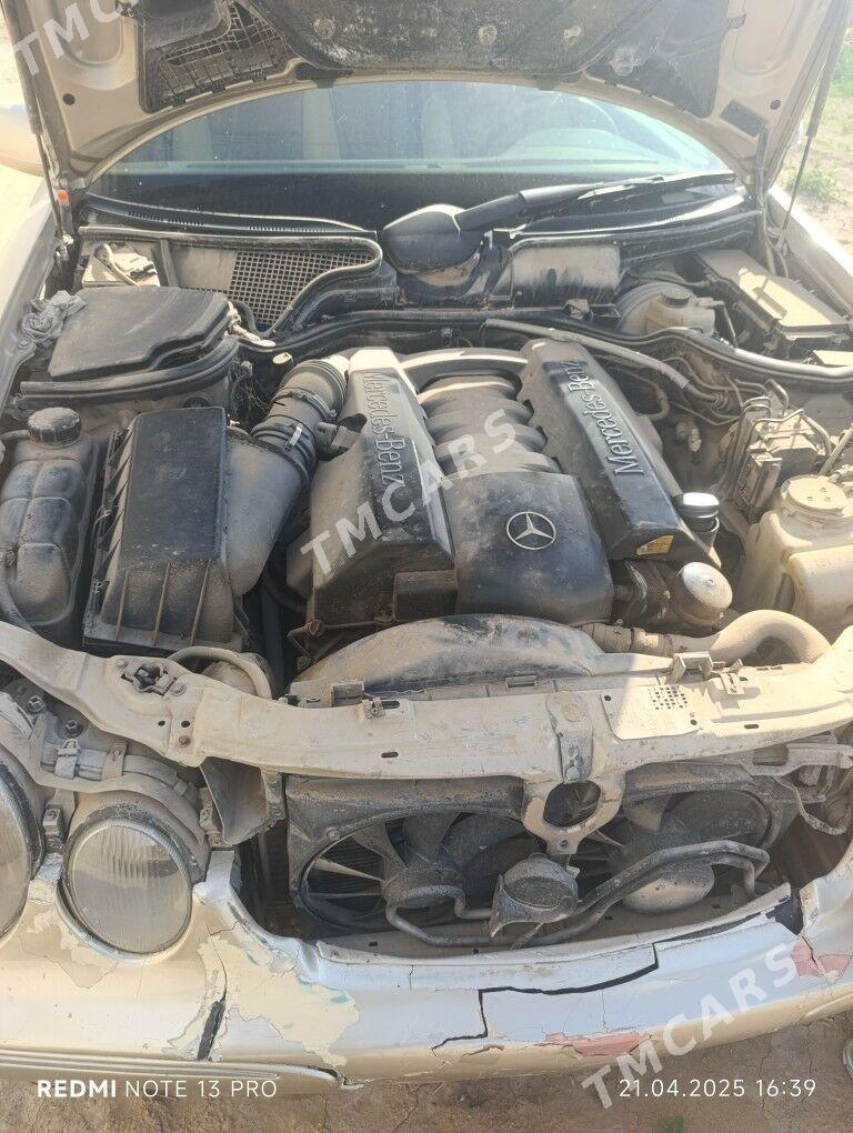 Mercedes-Benz E430 2000 - 70 000 TMT - Гороглы (Тагта) - img 9