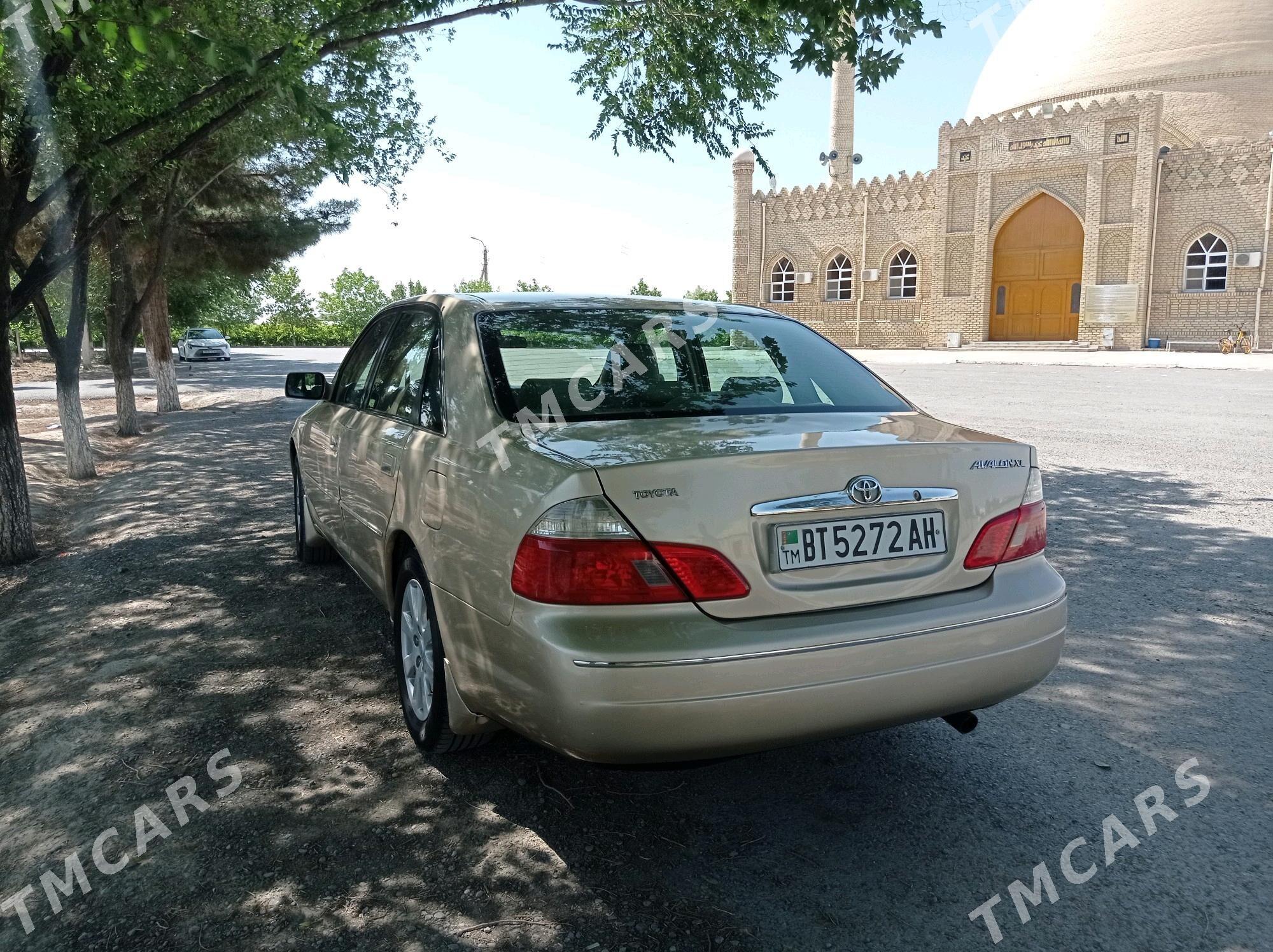 Toyota Avalon 2002 - 170 000 TMT - Бабадайхан - img 3