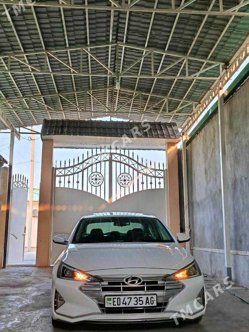 Hyundai Elantra 2020 - 240 000 TMT - Büzmeýin - img 4