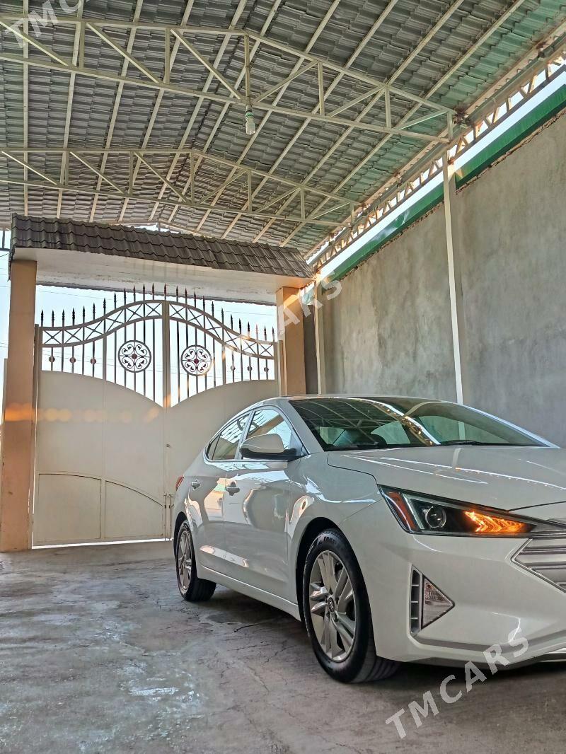 Hyundai Elantra 2020 - 240 000 TMT - Büzmeýin - img 7