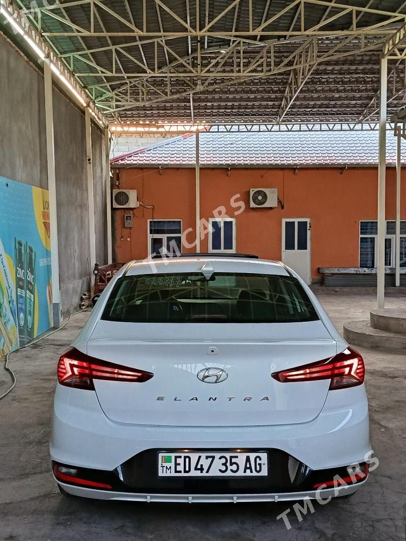 Hyundai Elantra 2020 - 240 000 TMT - Büzmeýin - img 6