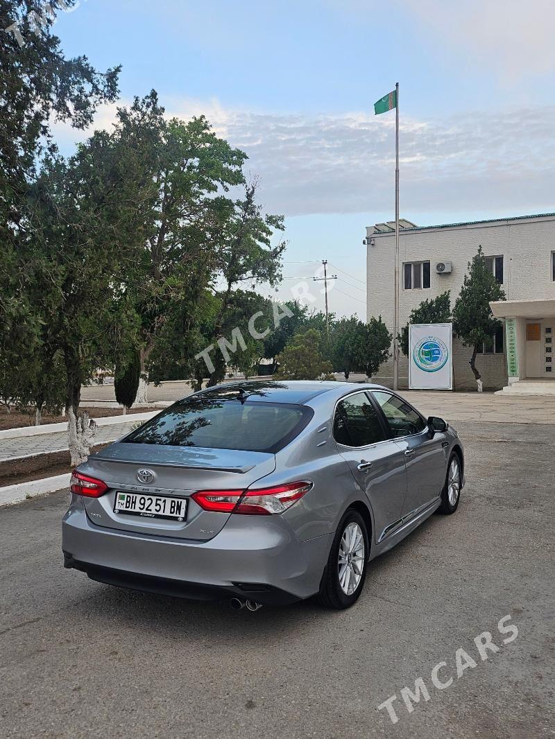Toyota Camry 2019 - 290 000 TMT - Балканабат - img 4