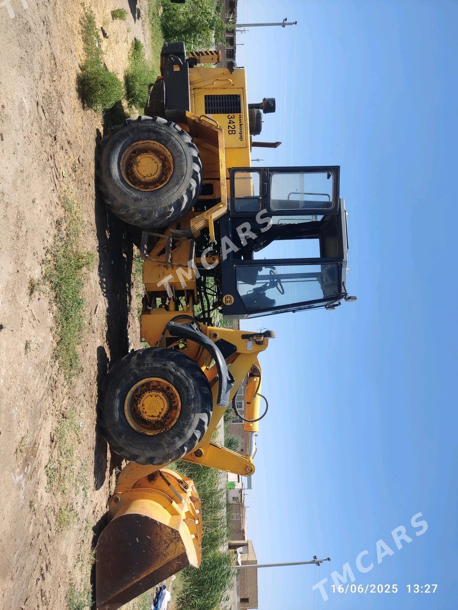 XCMG LW300F 2011 - 360 000 TMT - Farap - img 2