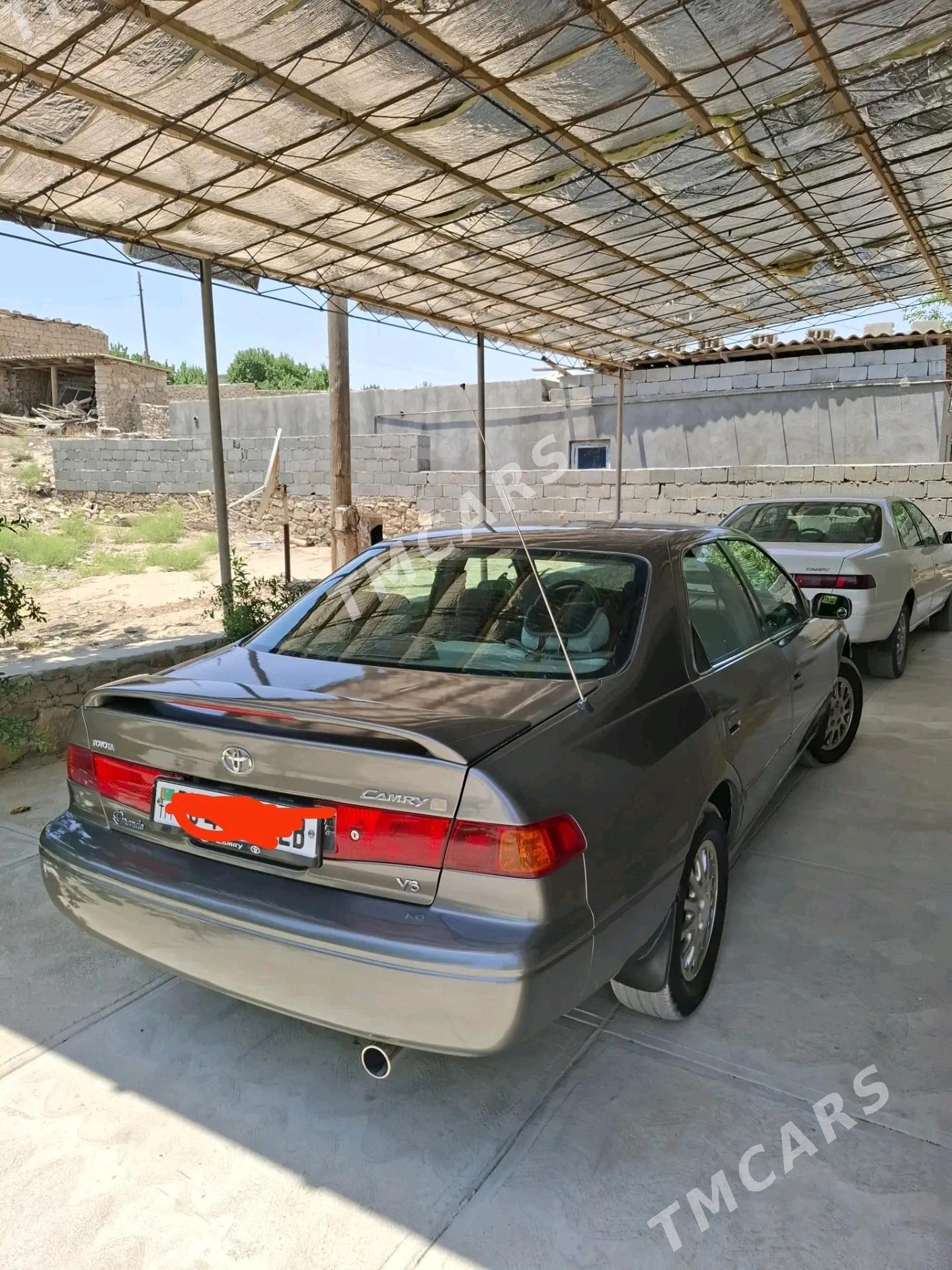 Toyota Camry 2001 - 150 000 TMT - Магданлы - img 4