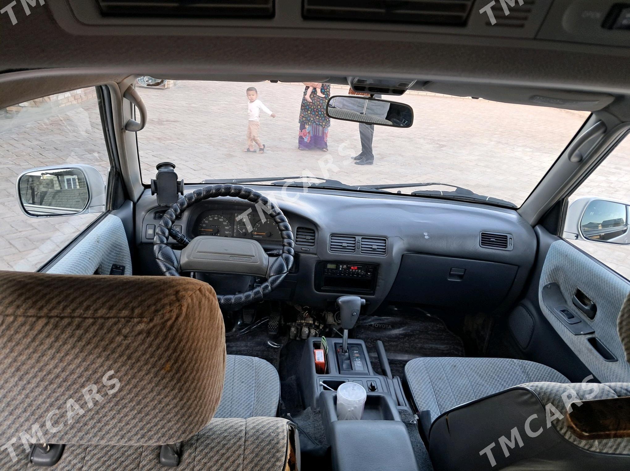 Toyota Town Ace 1993 - 60 000 TMT - Kerki - img 5