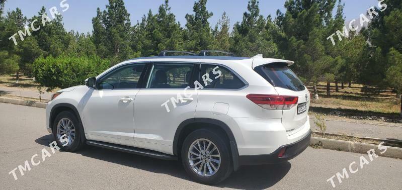 Toyota Highlander 2018 - 430 000 TMT - Бахарден - img 6
