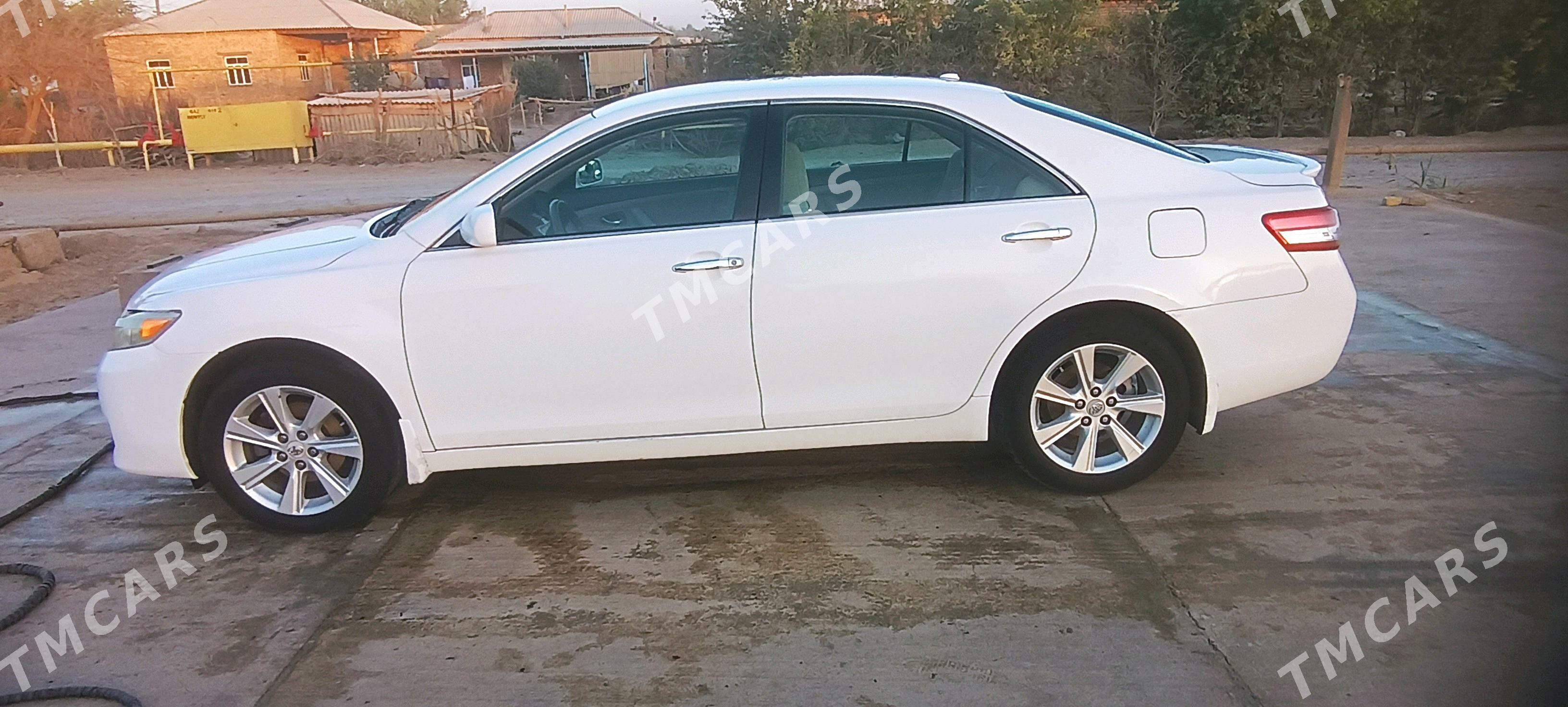 Toyota Camry 2010 - 180 000 TMT - Babadaýhan - img 1