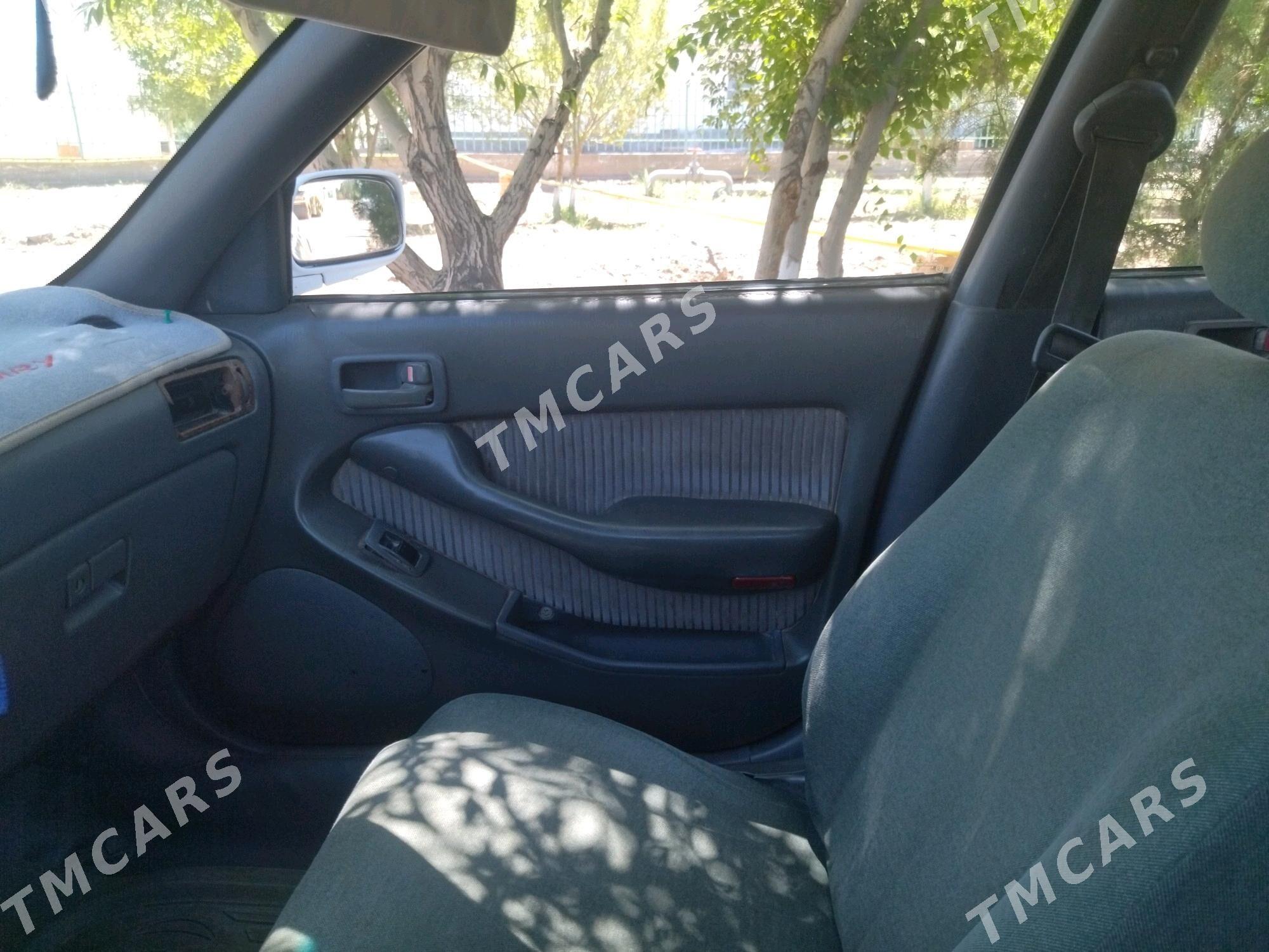 Toyota Camry 1992 - 70 000 TMT - Гороглы (Тагта) - img 9