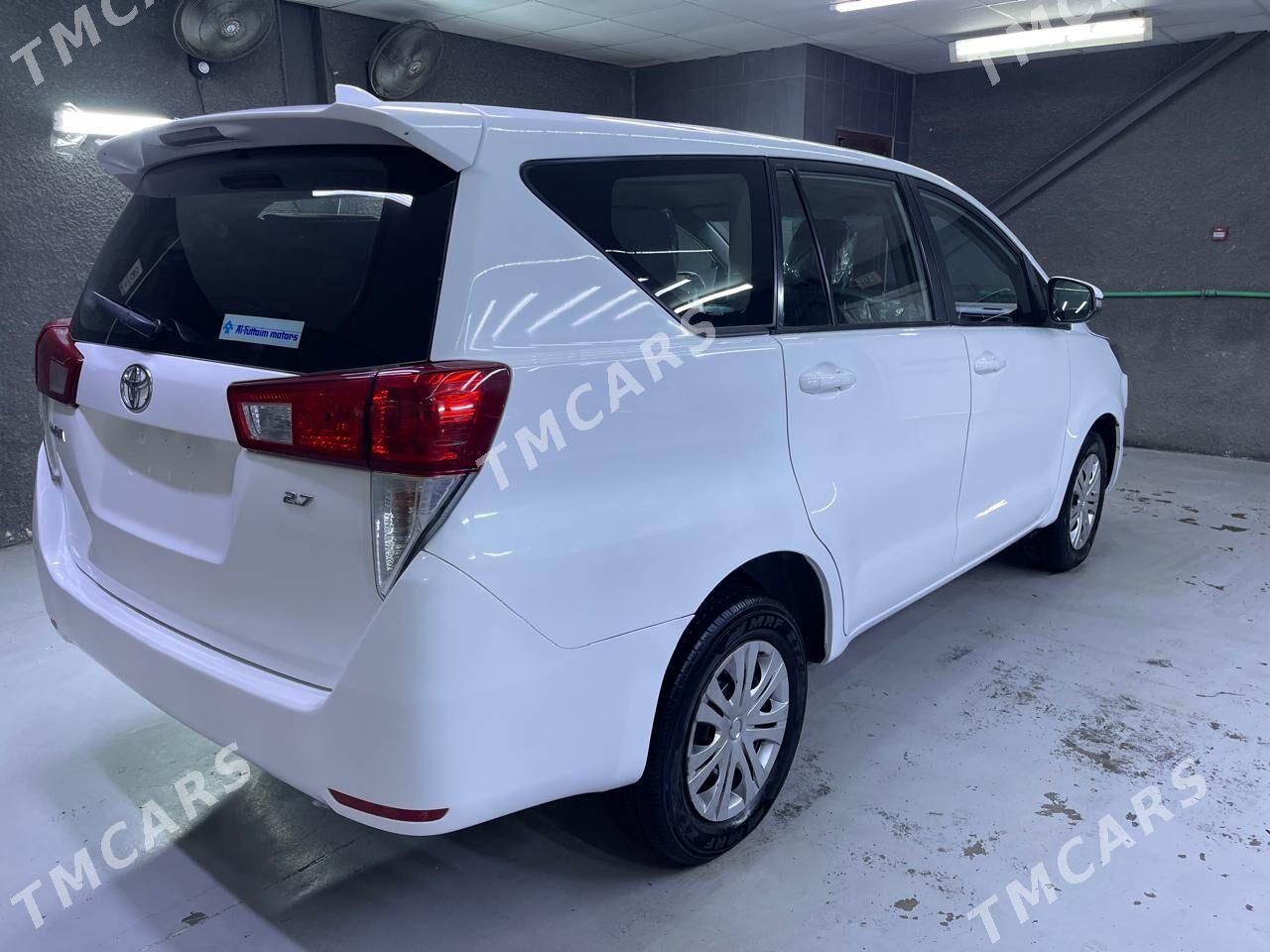 Toyota Innova 2022 - 205 000 TMT - Aşgabat - img 4