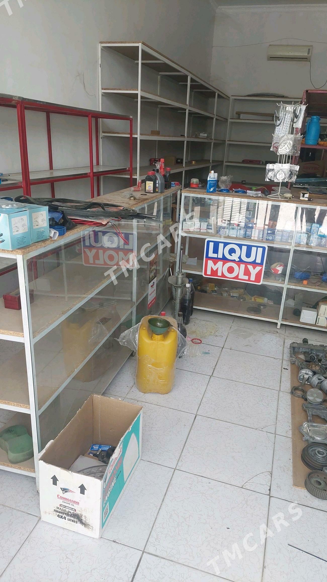 Zelili koce boş magazin - Türkmenabat - img 1
