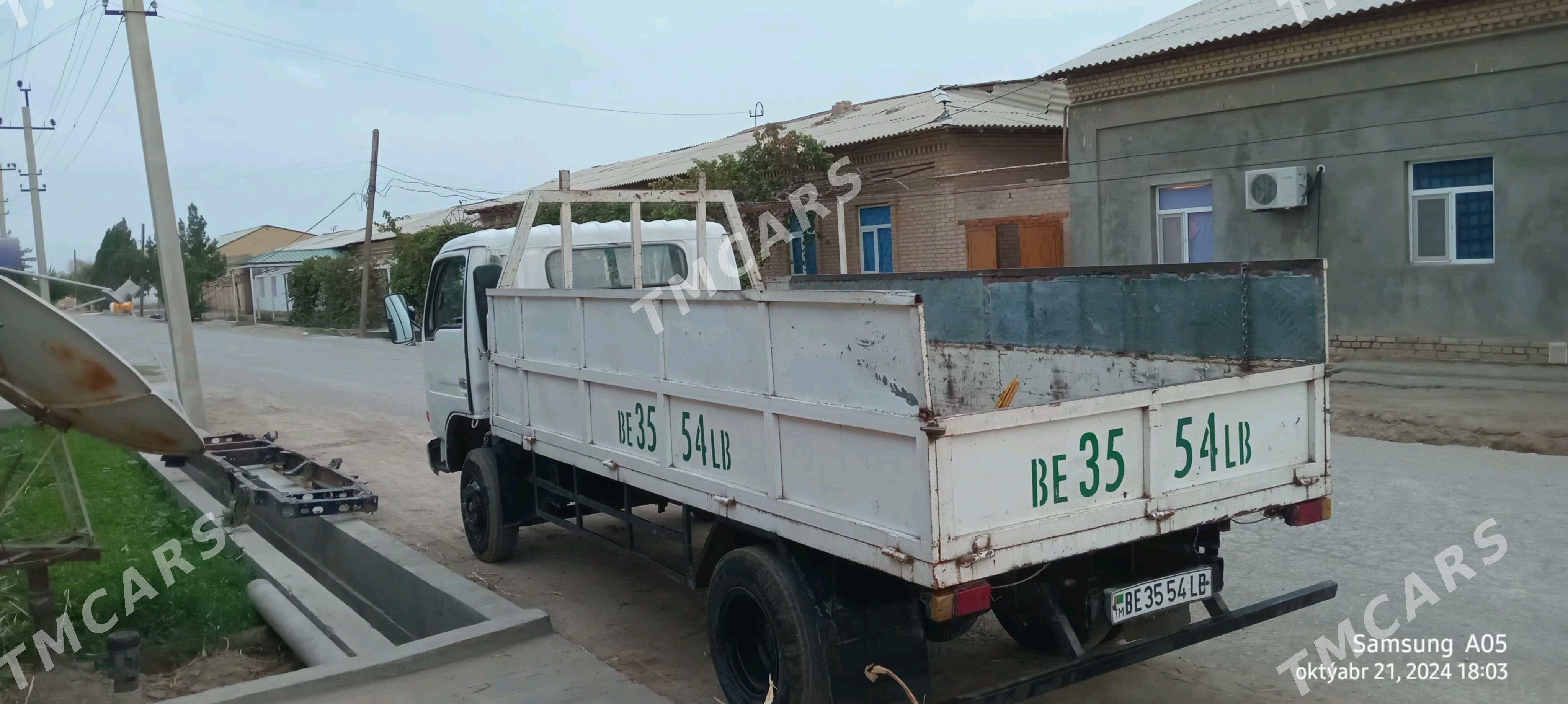 Mitsubishi Canter 2004 - 140 000 TMT - Дянев - img 3