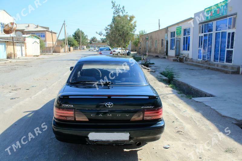 Toyota Camry 1993 - 40 000 TMT - Garabekewül - img 2