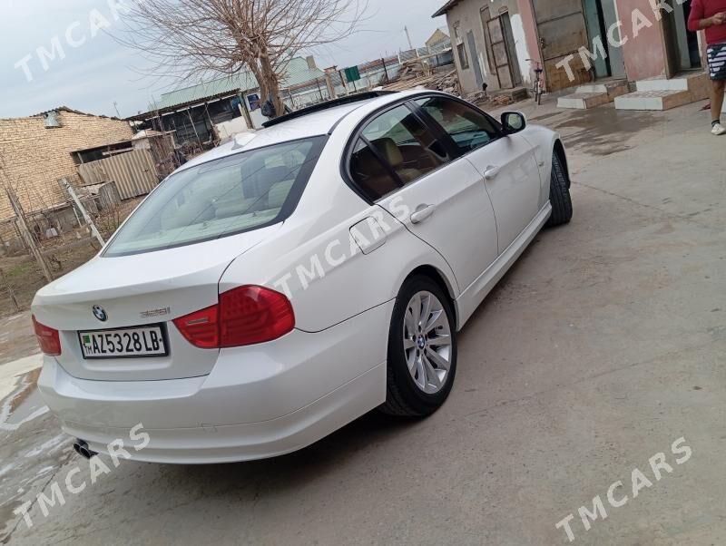 BMW F10 2011 - 180 000 TMT - Çärjew - img 5