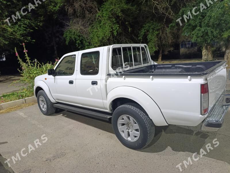 Nissan Navara 2011 - 130 000 TMT - Анев - img 5