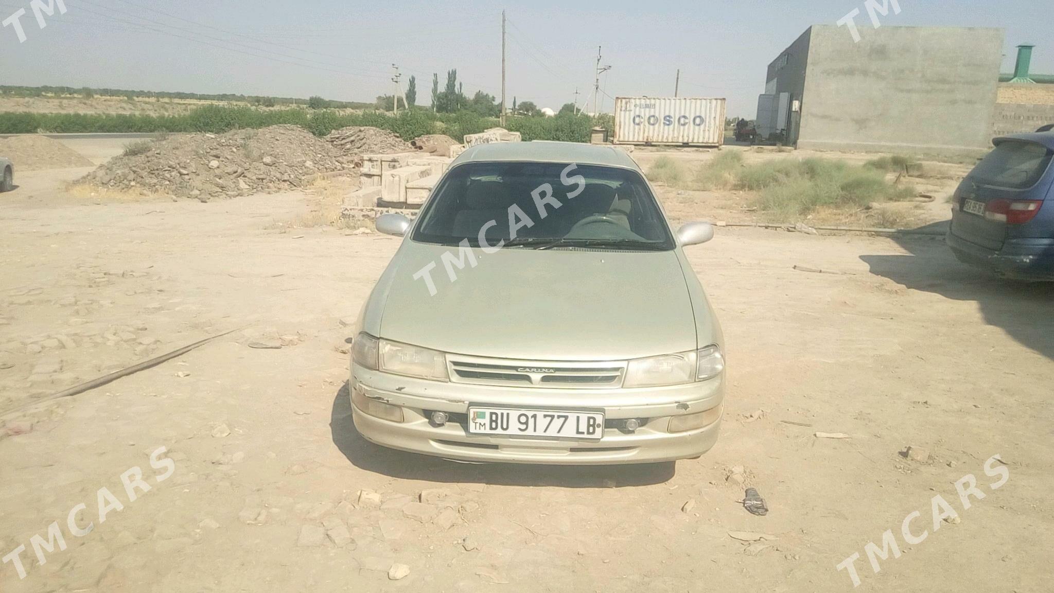 Toyota Carina 1993 - 35 000 TMT - Halaç - img 3