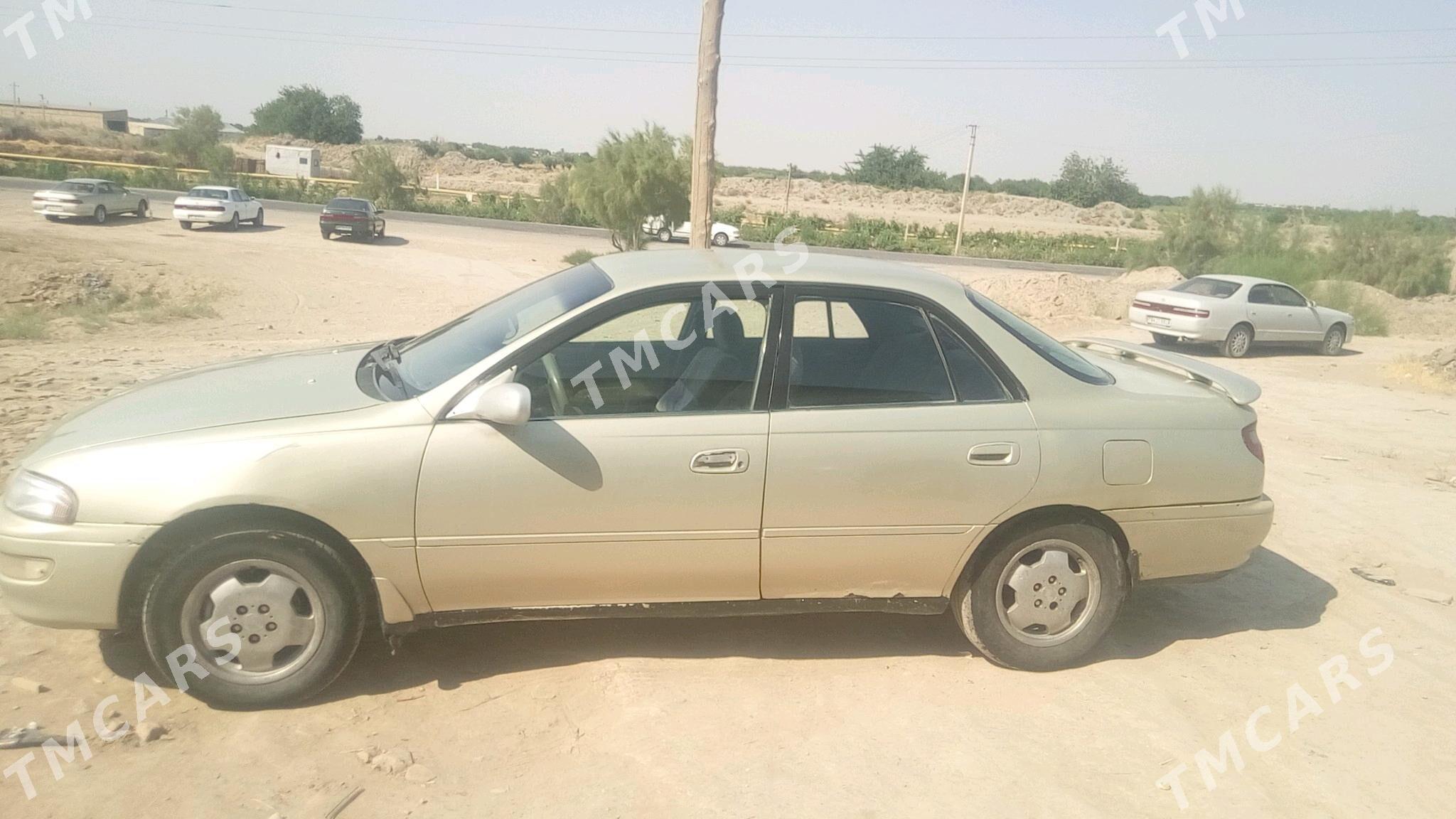 Toyota Carina 1993 - 35 000 TMT - Halaç - img 4