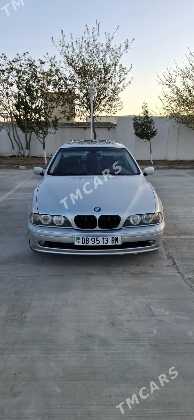 BMW E39 2003 - 140 000 TMT - Türkmenbaşy - img 5