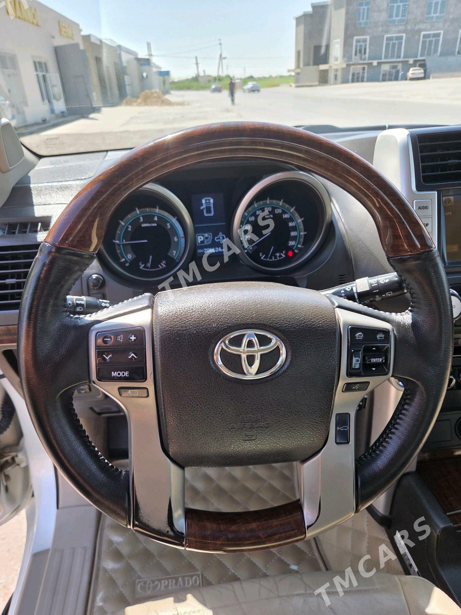 Toyota Land Cruiser Prado 2010 - 877 500 TMT - Türkmenabat - img 5