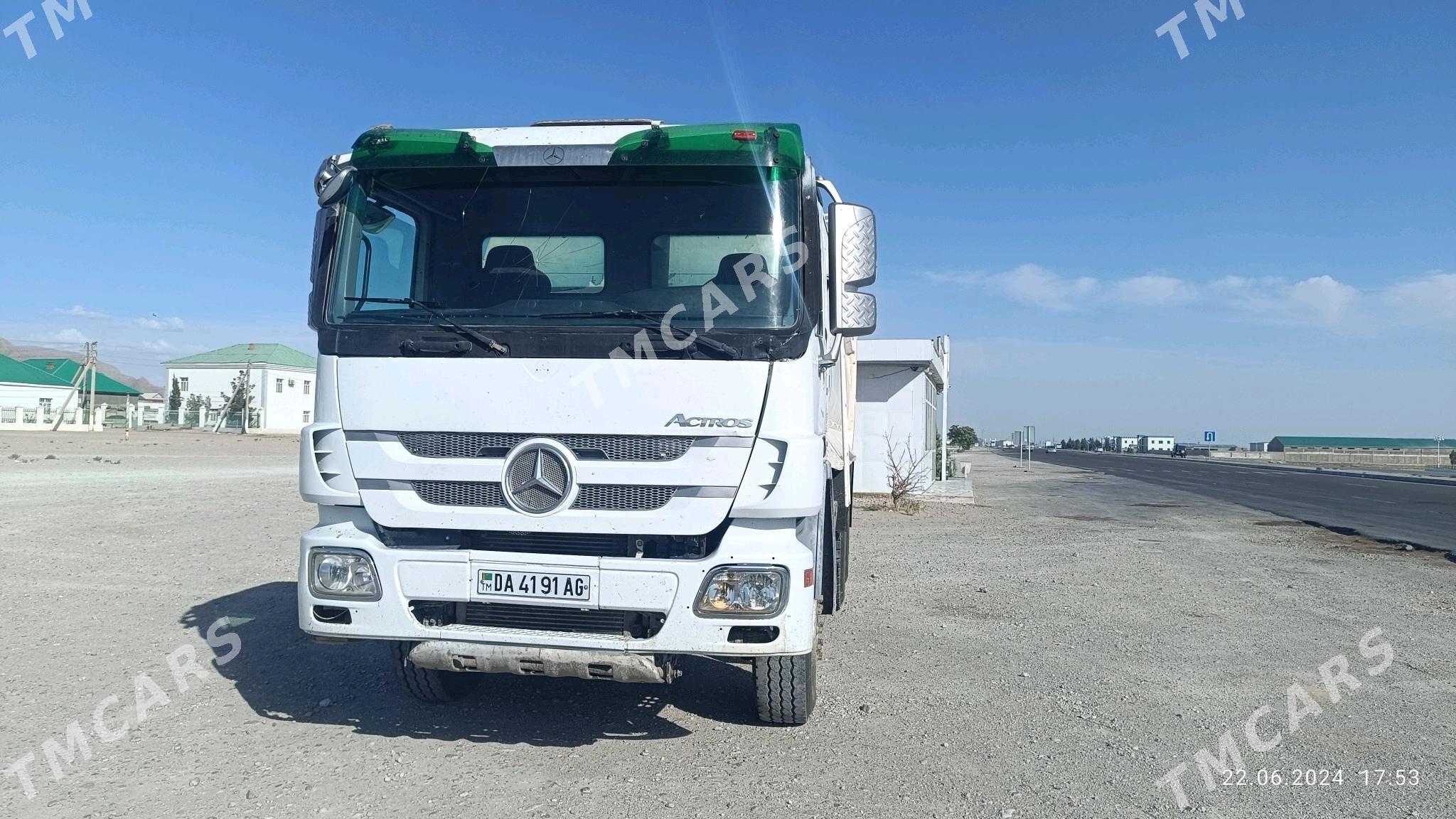 Mercedes-Benz ACTROS 3331 2009 - 550 000 TMT - Aşgabat - img 1