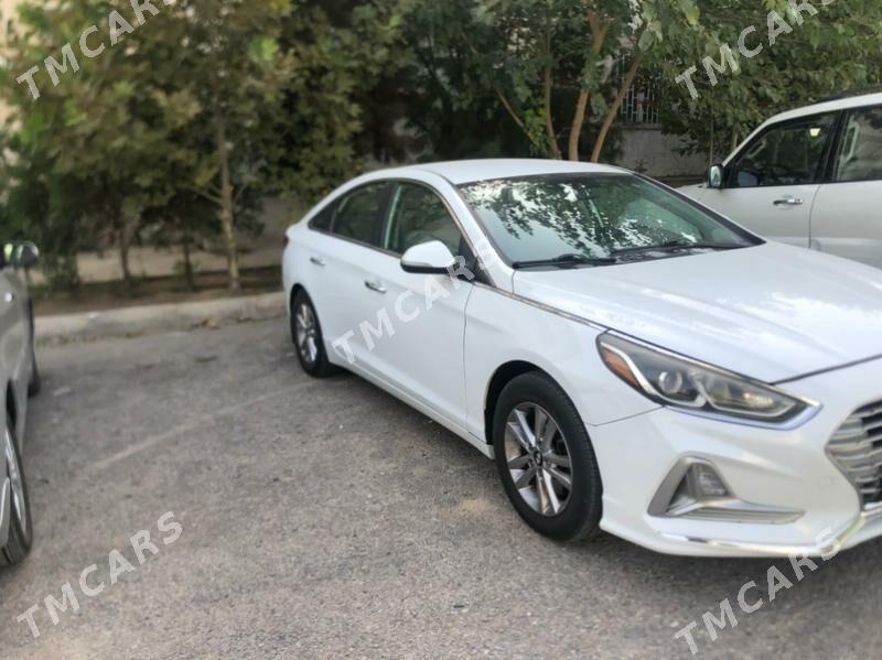 Hyundai Sonata 2018 - 220 000 TMT - 11 мкр - img 2