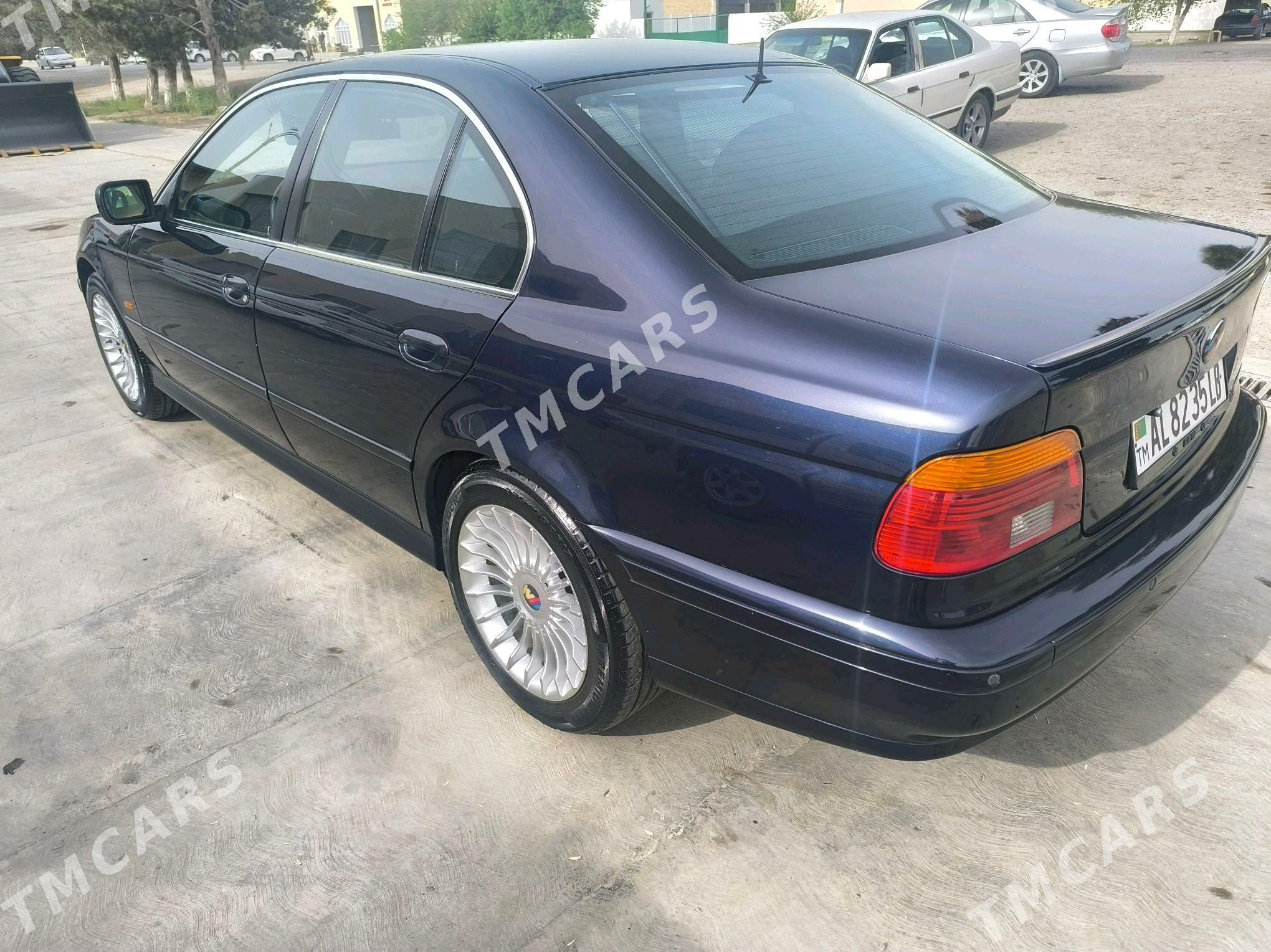 BMW E39 2003 - 150 000 TMT - Saýat - img 2