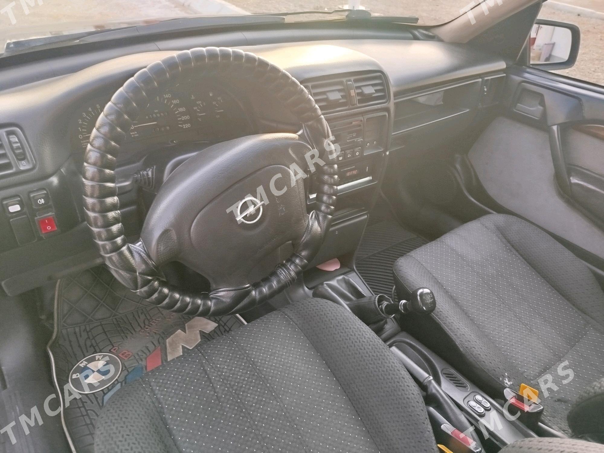 Opel Vectra 1995 - 40 000 TMT - Джебел - img 2