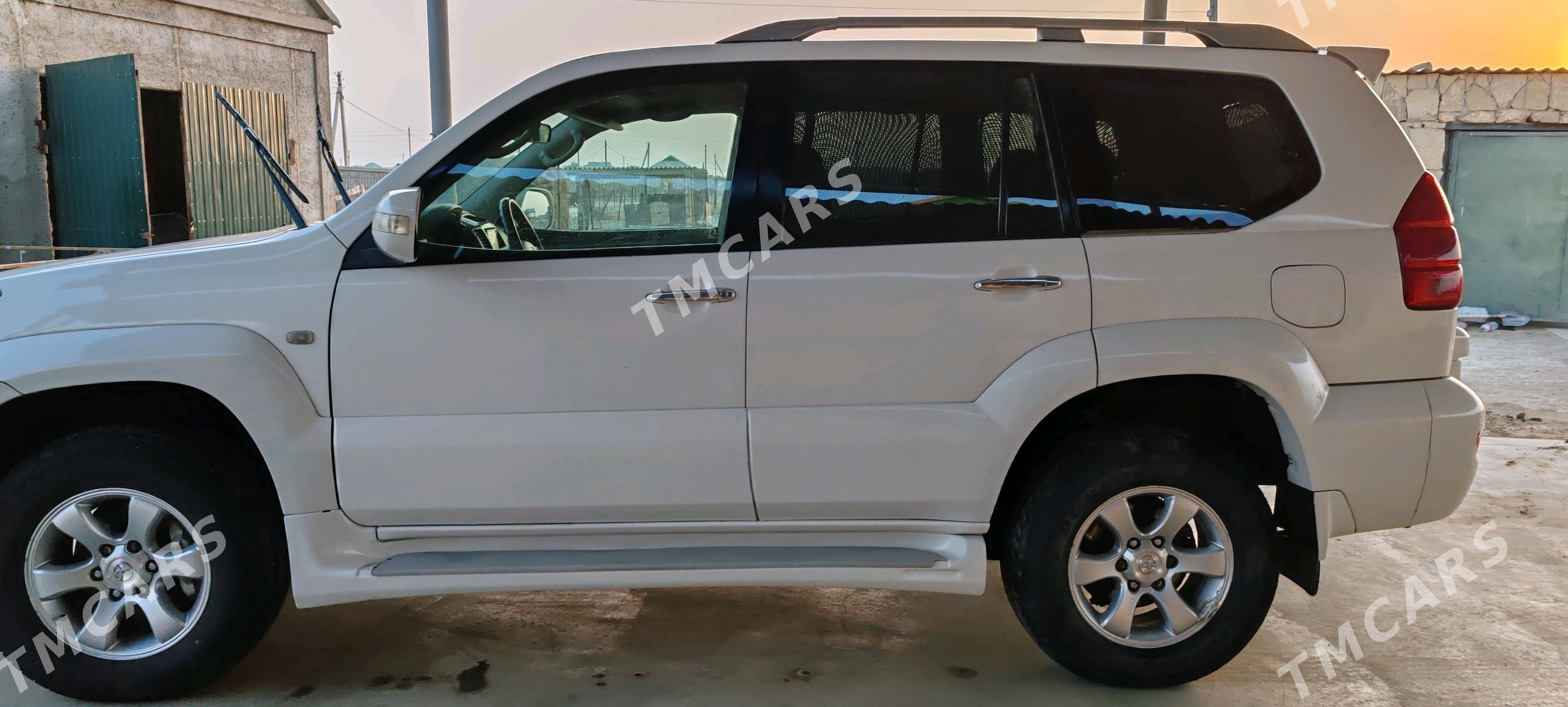 Toyota Land Cruiser Prado 2003 - 260 000 TMT - Этрек - img 4