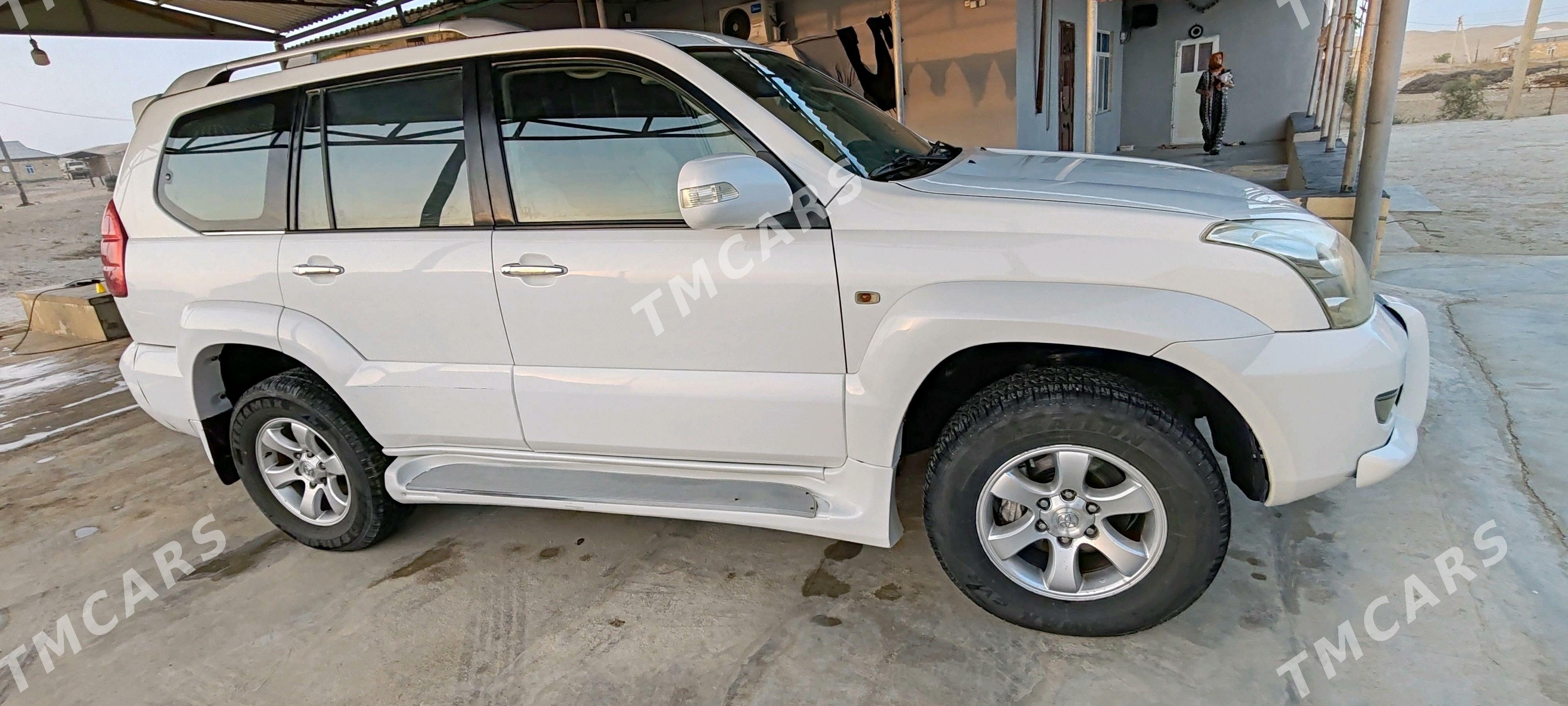 Toyota Land Cruiser Prado 2003 - 260 000 TMT - Этрек - img 2