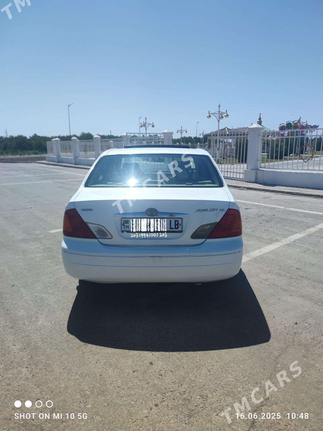 Toyota Avalon 2001 - 170 000 TMT - Фарап - img 4