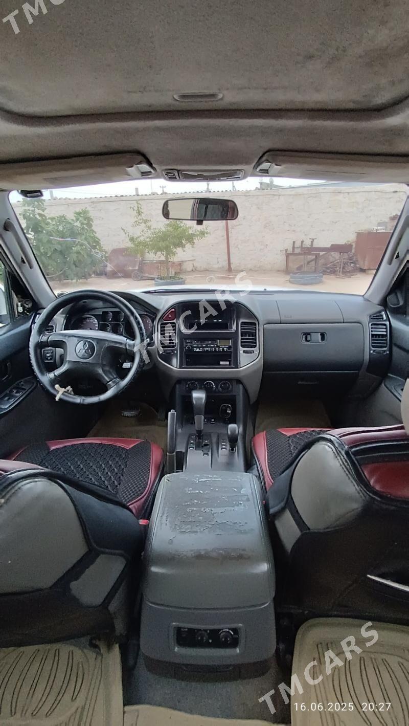 Mitsubishi Pajero 2002 - 120 000 TMT - Türkmenbaşy - img 3