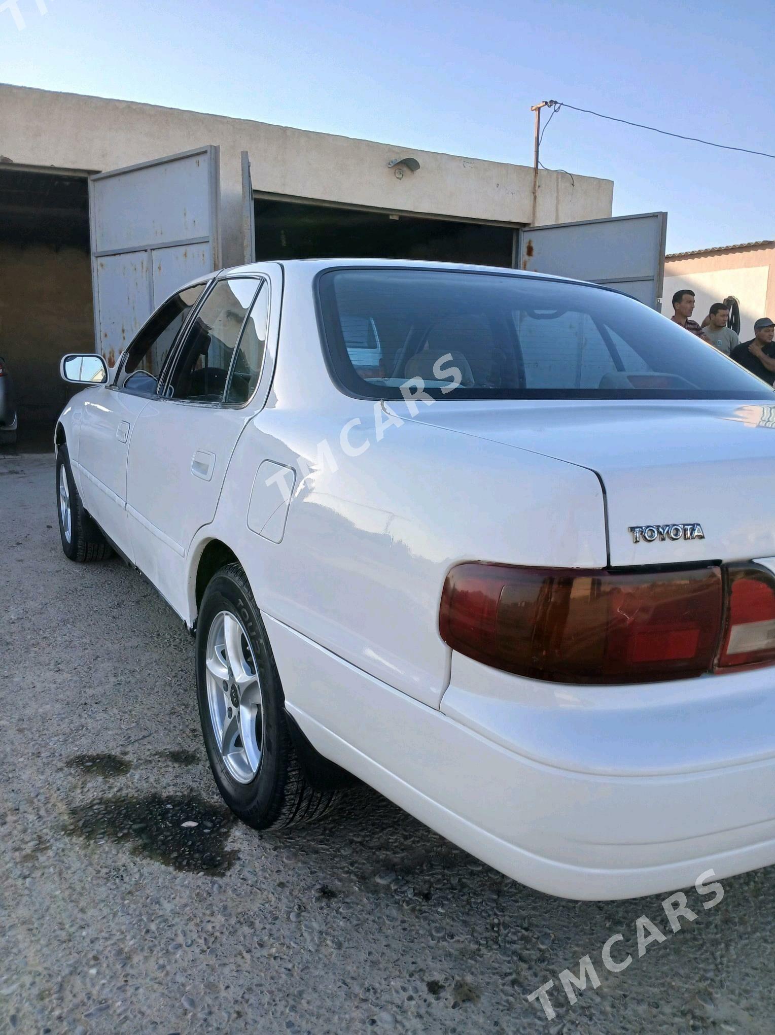 Toyota Camry 1996 - 75 000 TMT - Mary - img 3