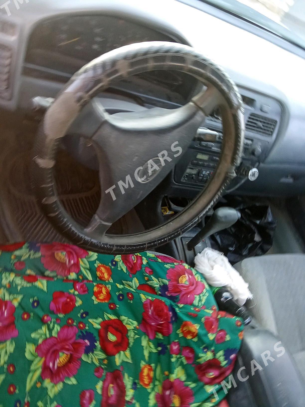Toyota Camry 1995 - 40 000 TMT - Kerki - img 2
