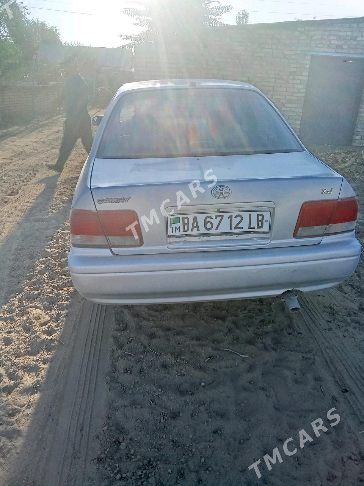Toyota Camry 1995 - 40 000 TMT - Kerki - img 10