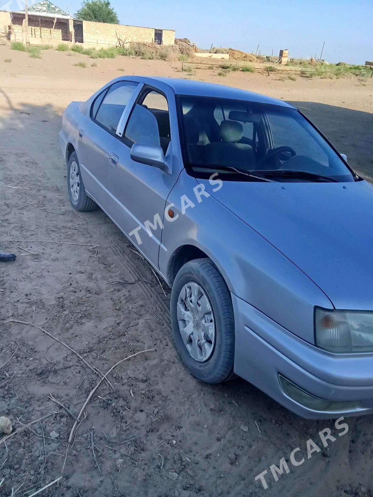 Toyota Camry 1995 - 40 000 TMT - Kerki - img 9