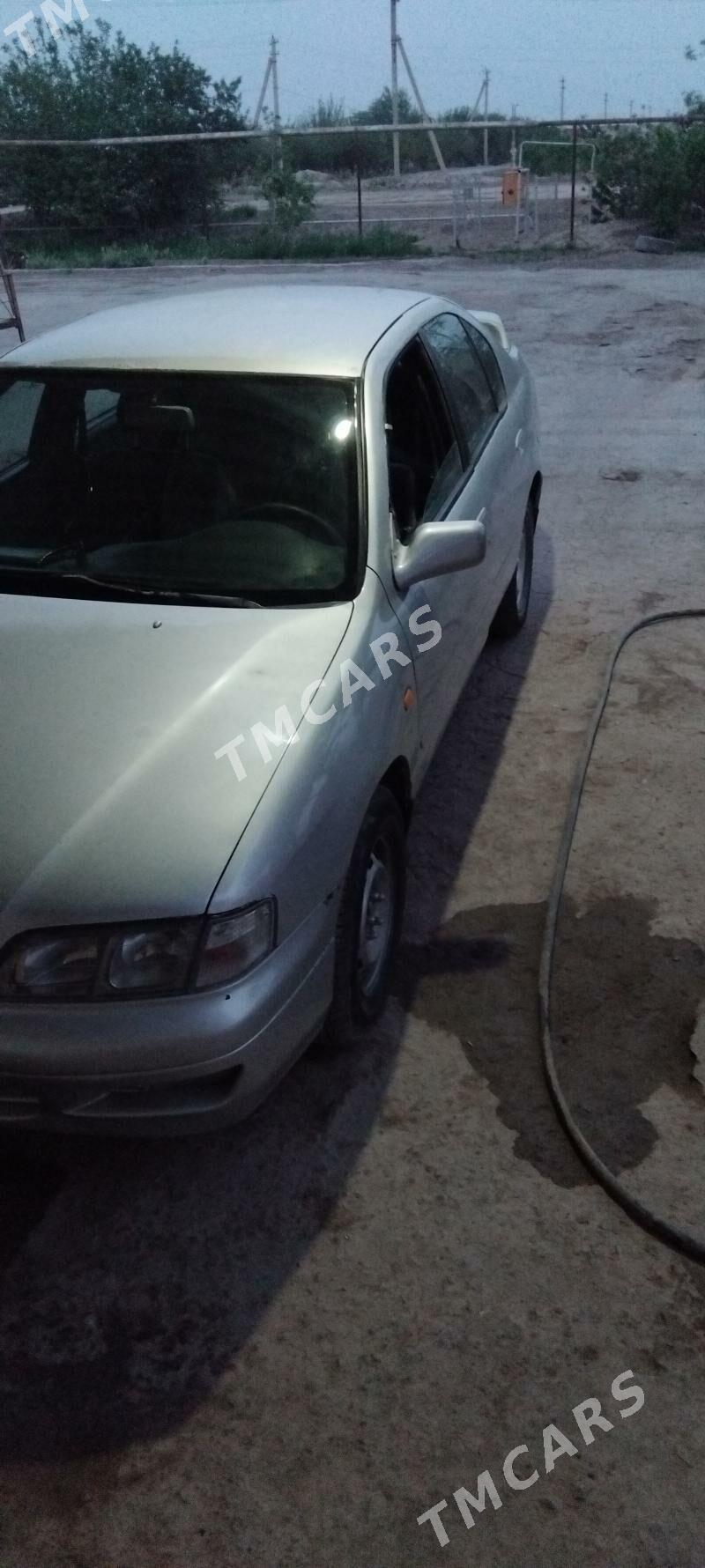 Nissan Primera 1997 - 36 000 TMT - Сакар - img 1