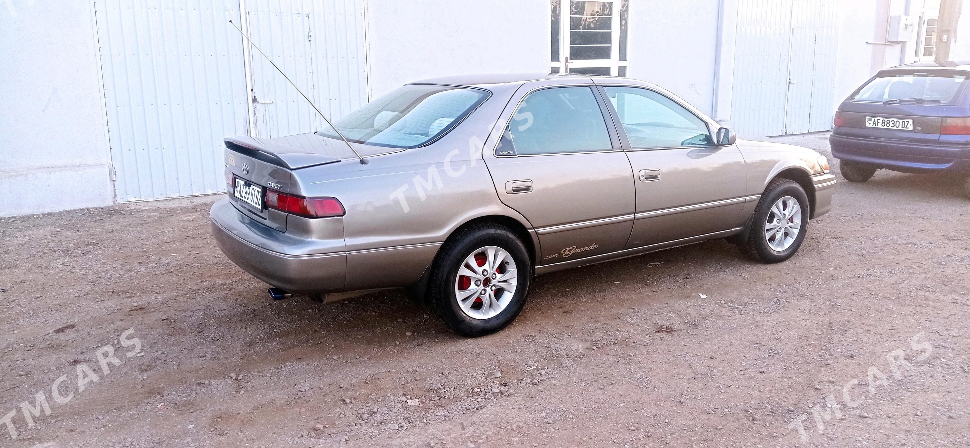 Toyota Camry 1998 - 125 000 TMT - Görogly (Tagta) - img 3