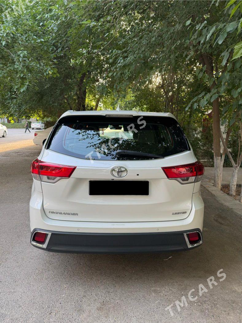 Toyota Highlander 2017 - 450 000 TMT - Aşgabat - img 4