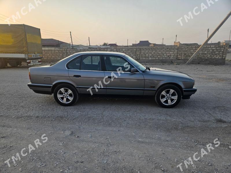 BMW 525 1991 - 70 000 TMT - Gumdag - img 3