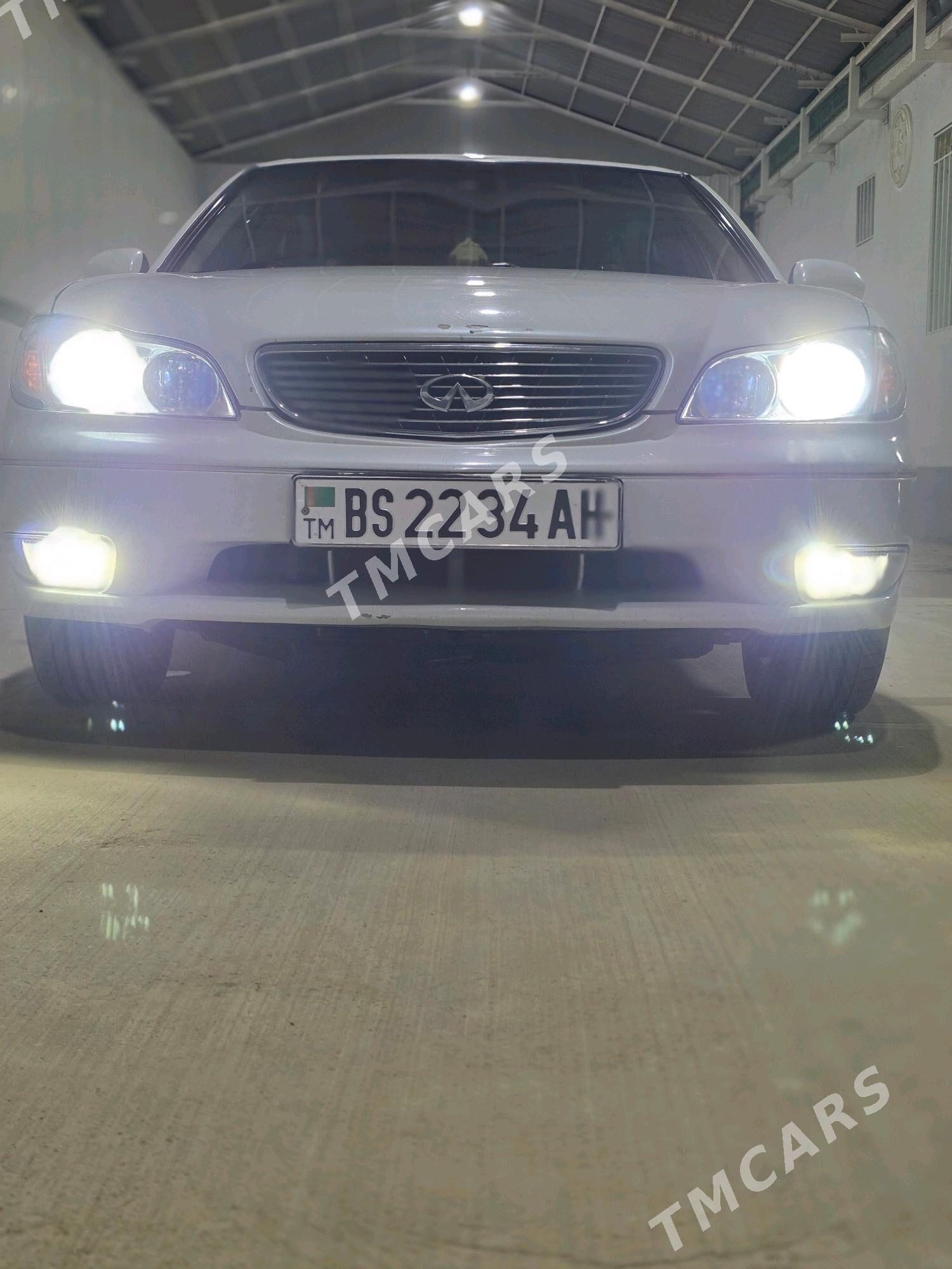 Nissan Maxima 2001 - 110 000 TMT - Бахарден - img 5