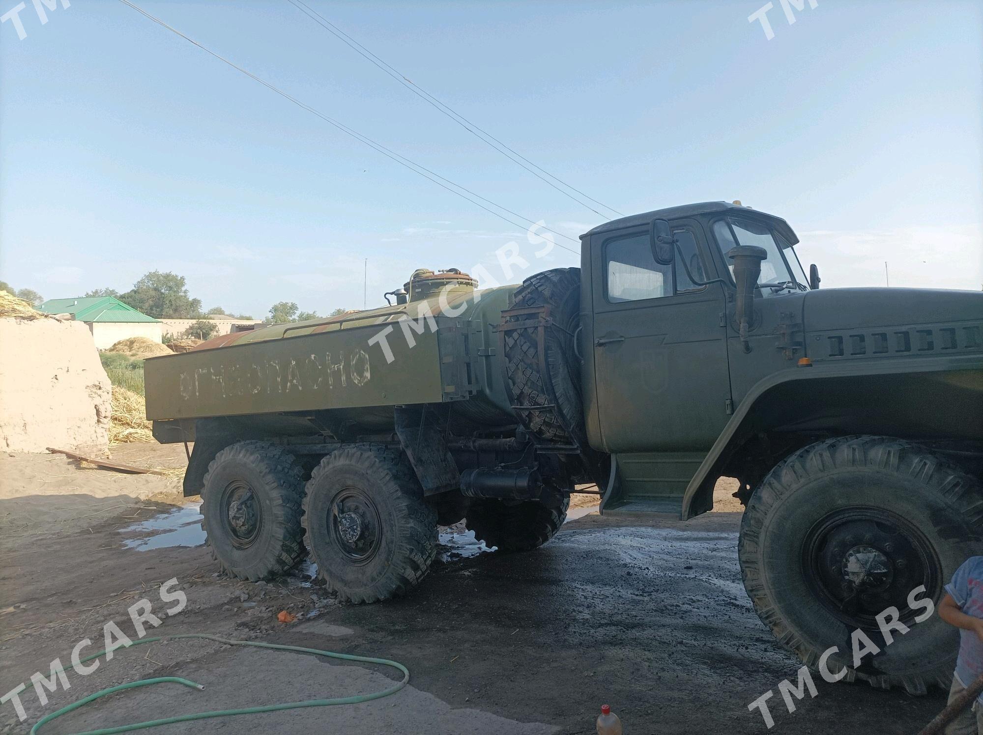 Ural 4320 1984 - 270 000 TMT - Gurbansoltan Eje - img 3