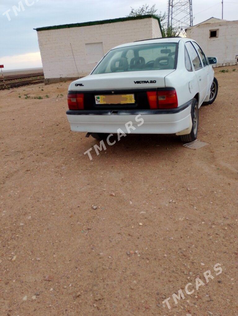 Opel Vectra 1988 - 20 000 TMT - Туркменбаши - img 2