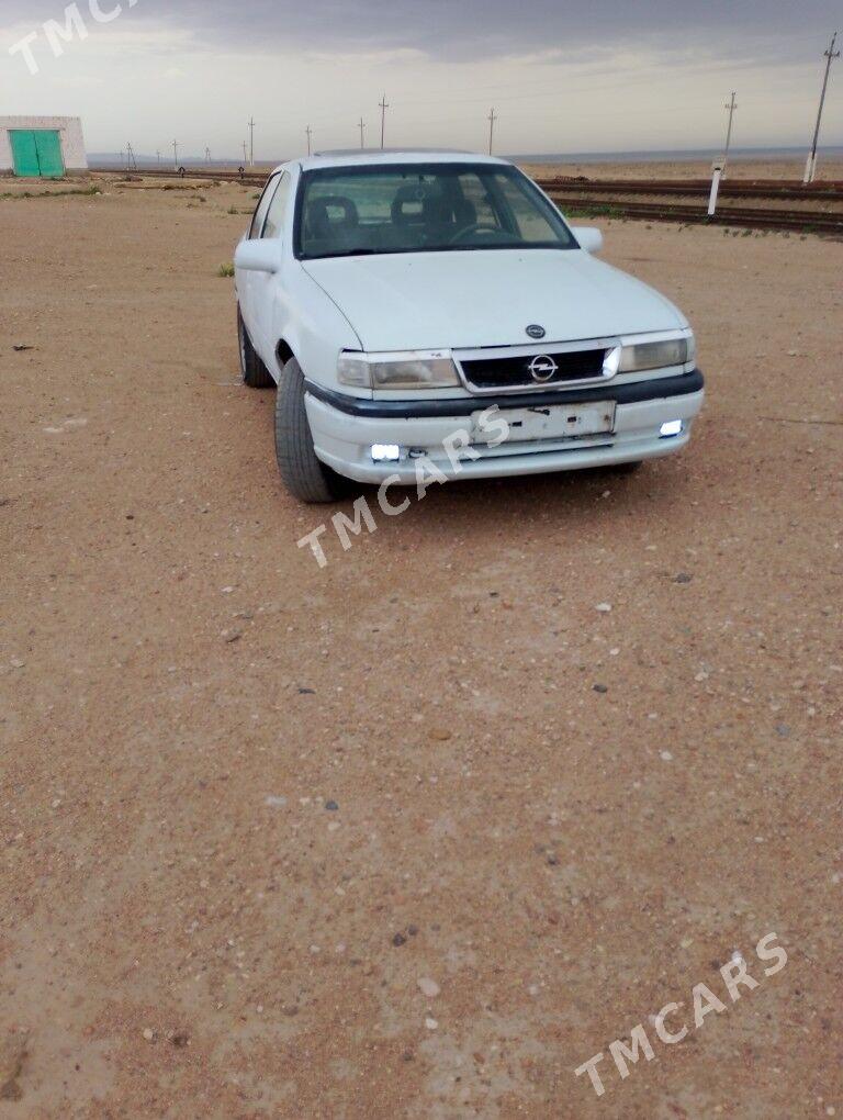 Opel Vectra 1988 - 20 000 TMT - Туркменбаши - img 5
