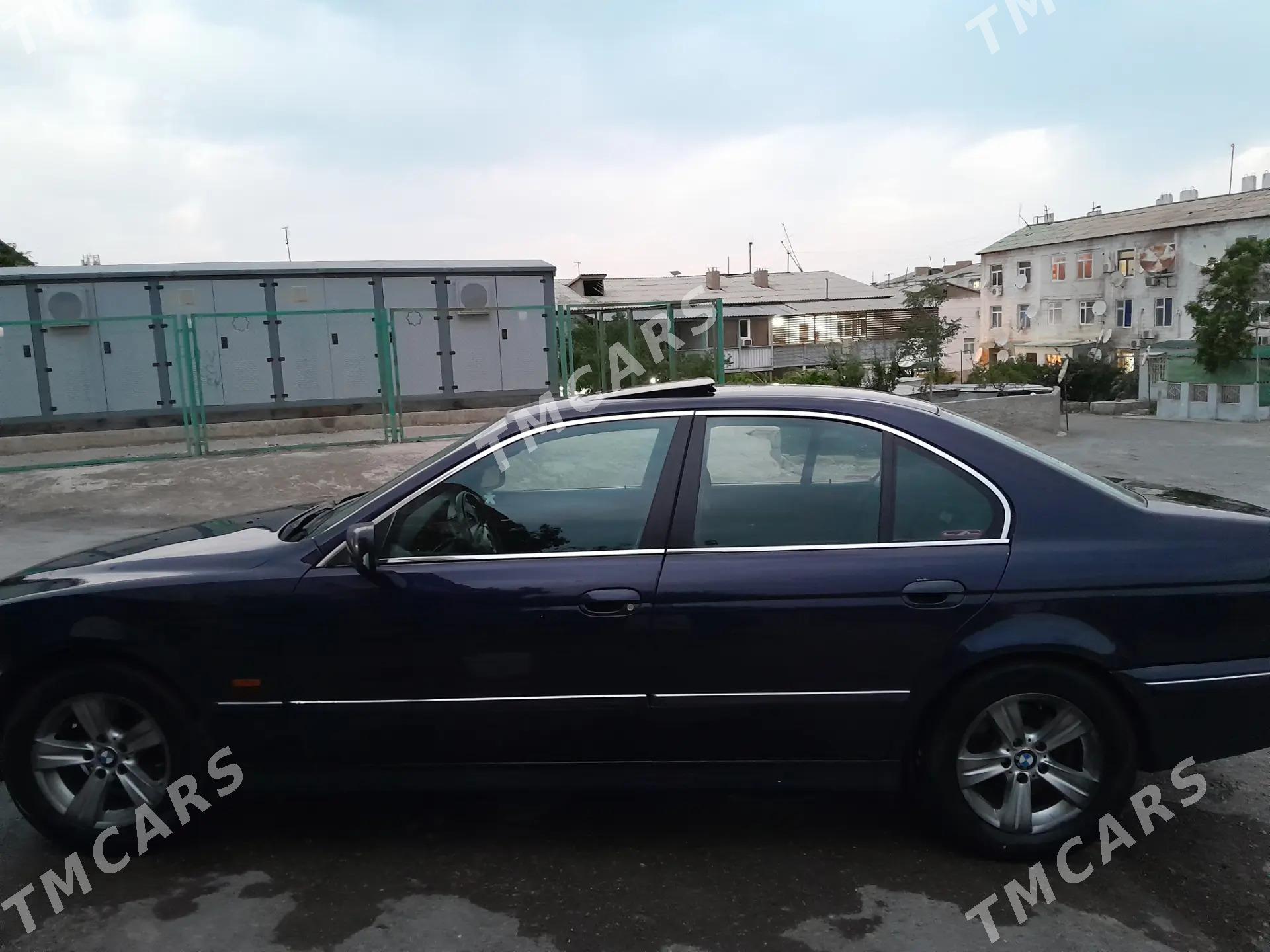 BMW E39 1999 - 90 000 TMT - Хазар - img 4