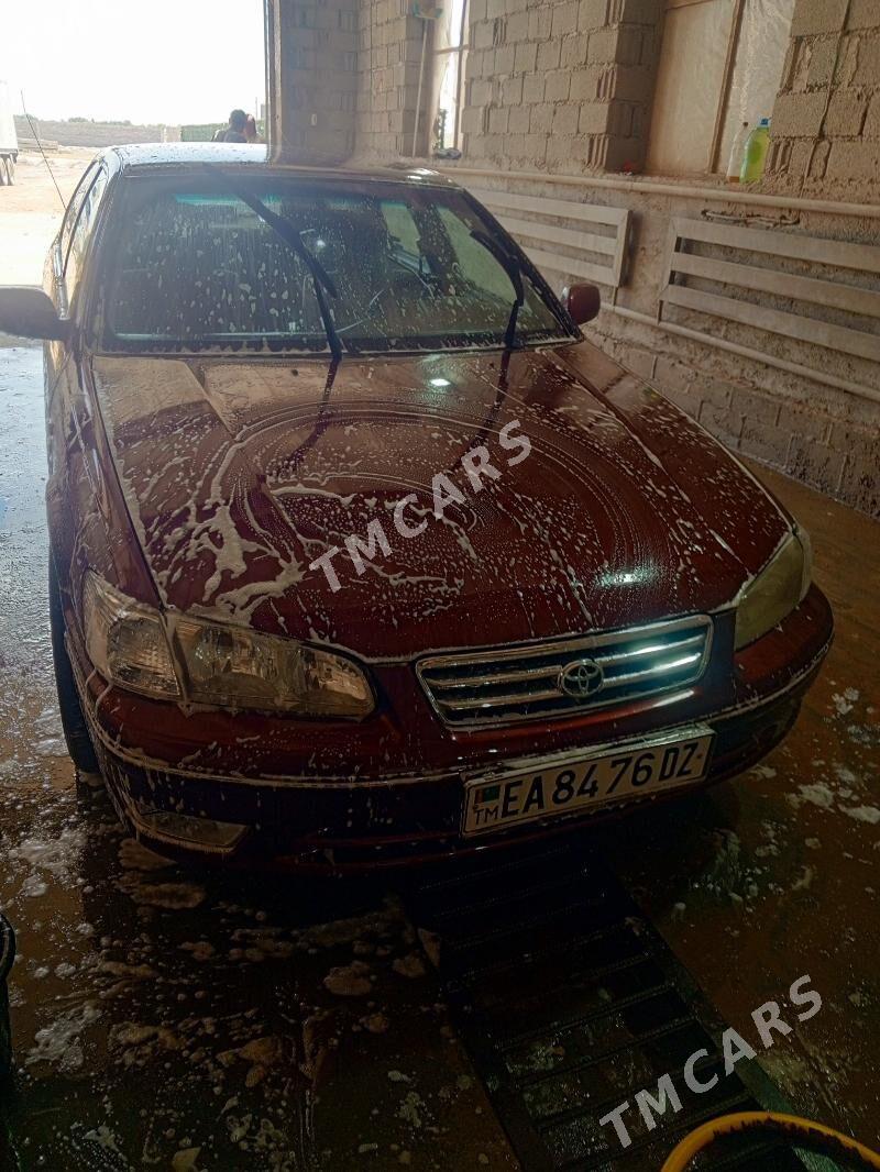Toyota Camry 2000 - 170 000 TMT - Köneürgenç - img 2