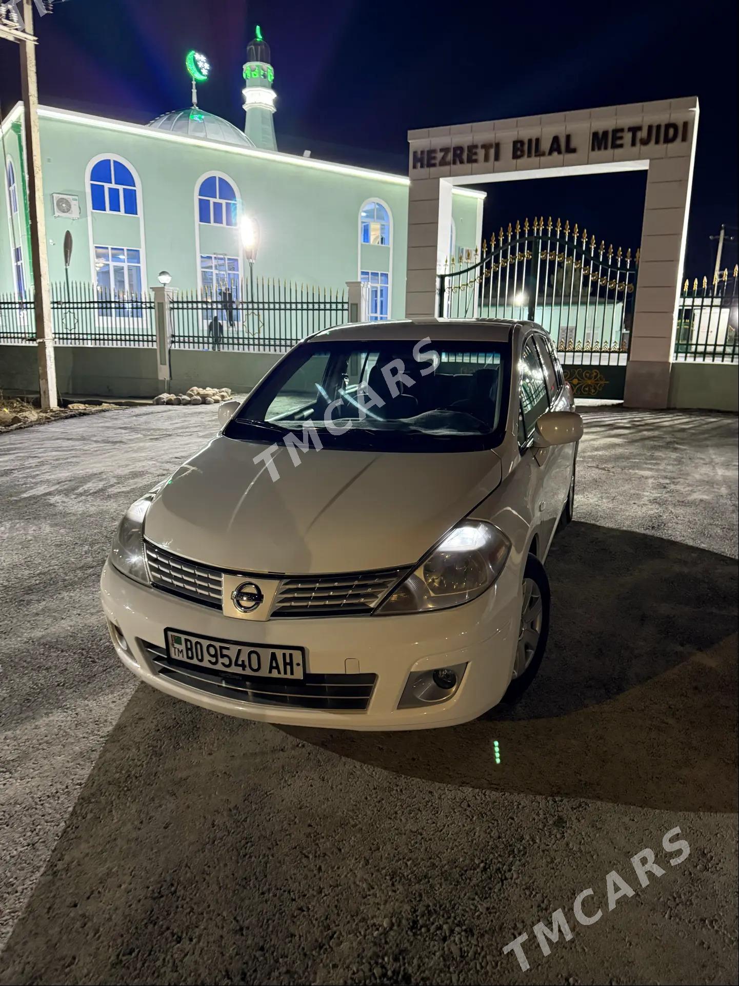 Nissan Versa 2009 - 95 000 TMT - Sarahs - img 4