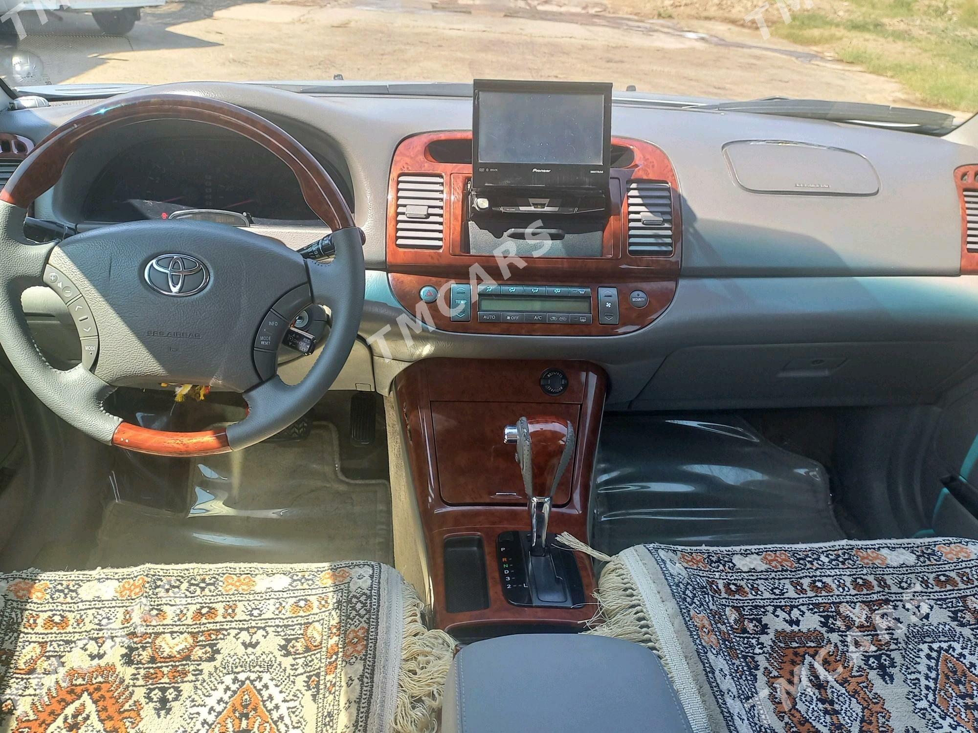 Toyota Camry 2005 - 200 000 TMT - Бабадайхан - img 2