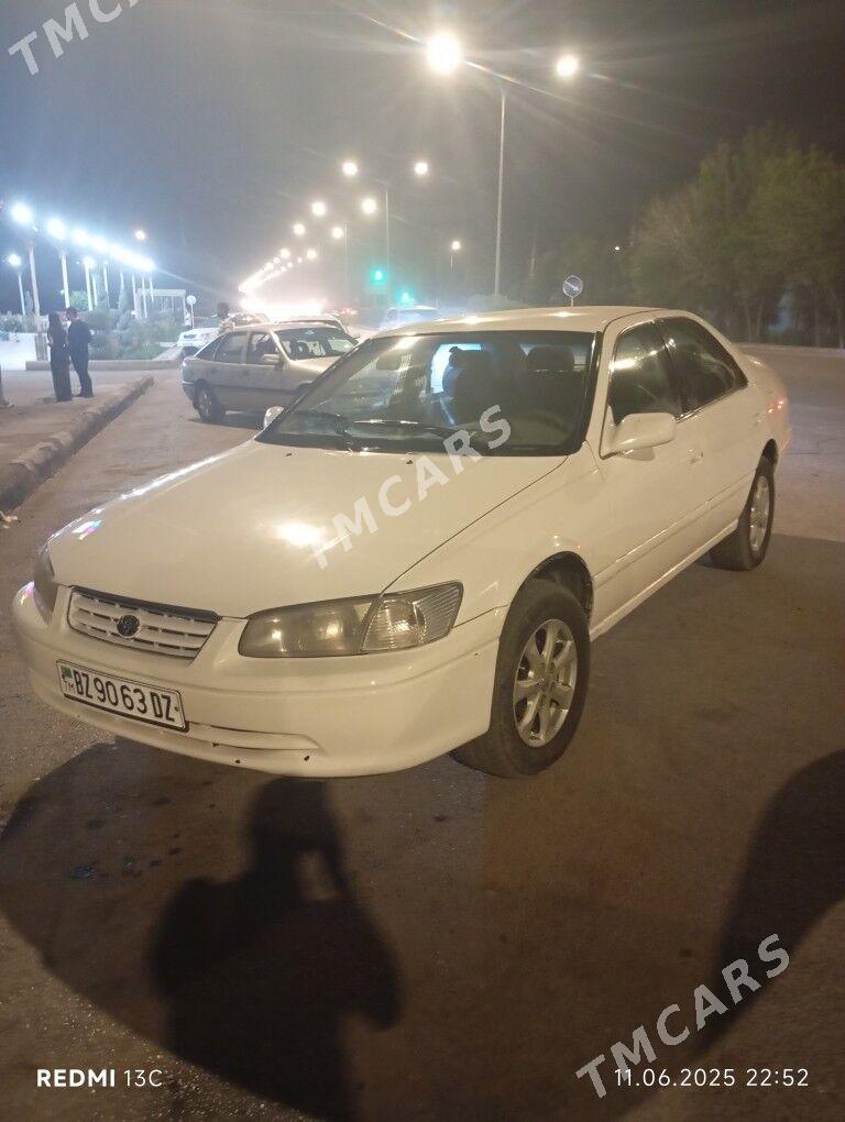 Toyota Camry 2002 - 92 000 TMT - Дашогуз - img 2